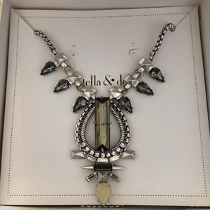 Stella & Dot Eclipse Pendant Necklace